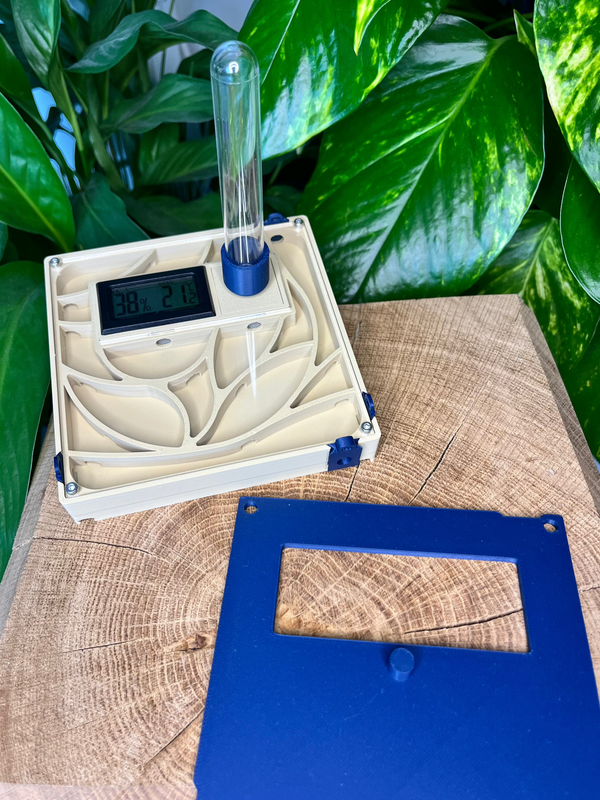 Nid 120x120 avec capteur et système d'hydratation - La Petite Fourmi