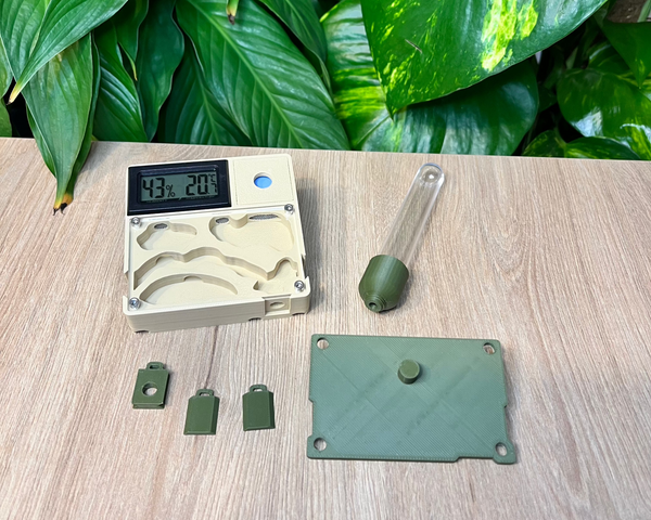 Nid 80x80 avec capteur et système d'hydratation - Design Nature La Petite Fourmi