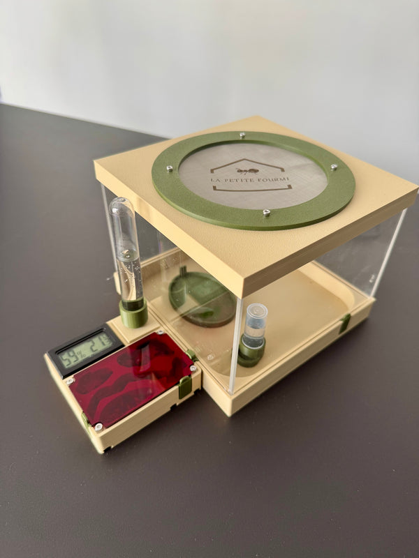 Nid 80x80 avec capteur et système d'hydratation - Design Nature La Petite Fourmi