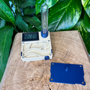 Nid 80x80 avec capteur et système d'hydratation - Design Moderne La Petite Fourmi